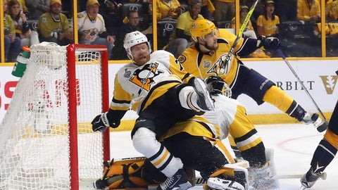 Preds leaning on Rinne to force Penguins back to Pittsburgh